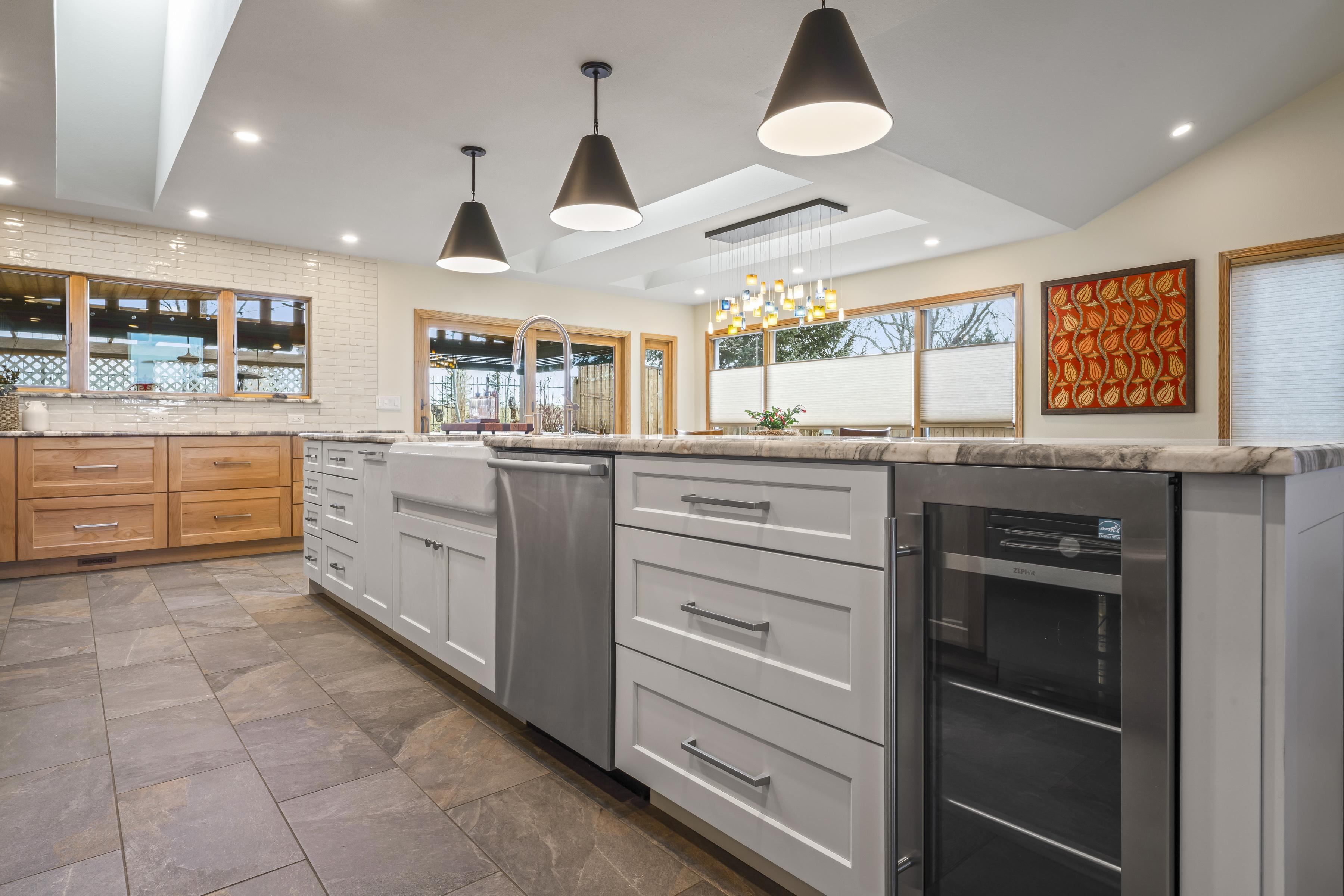 Southridge Kitchen finishing touches — lighting and decor